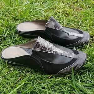Sesto Meucci snake style leather mules